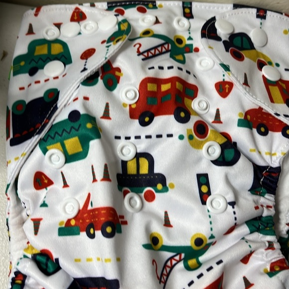 Baby Washable Reusable Baby Cloth Diapers & 4 Inserts - Picture 2 of 10